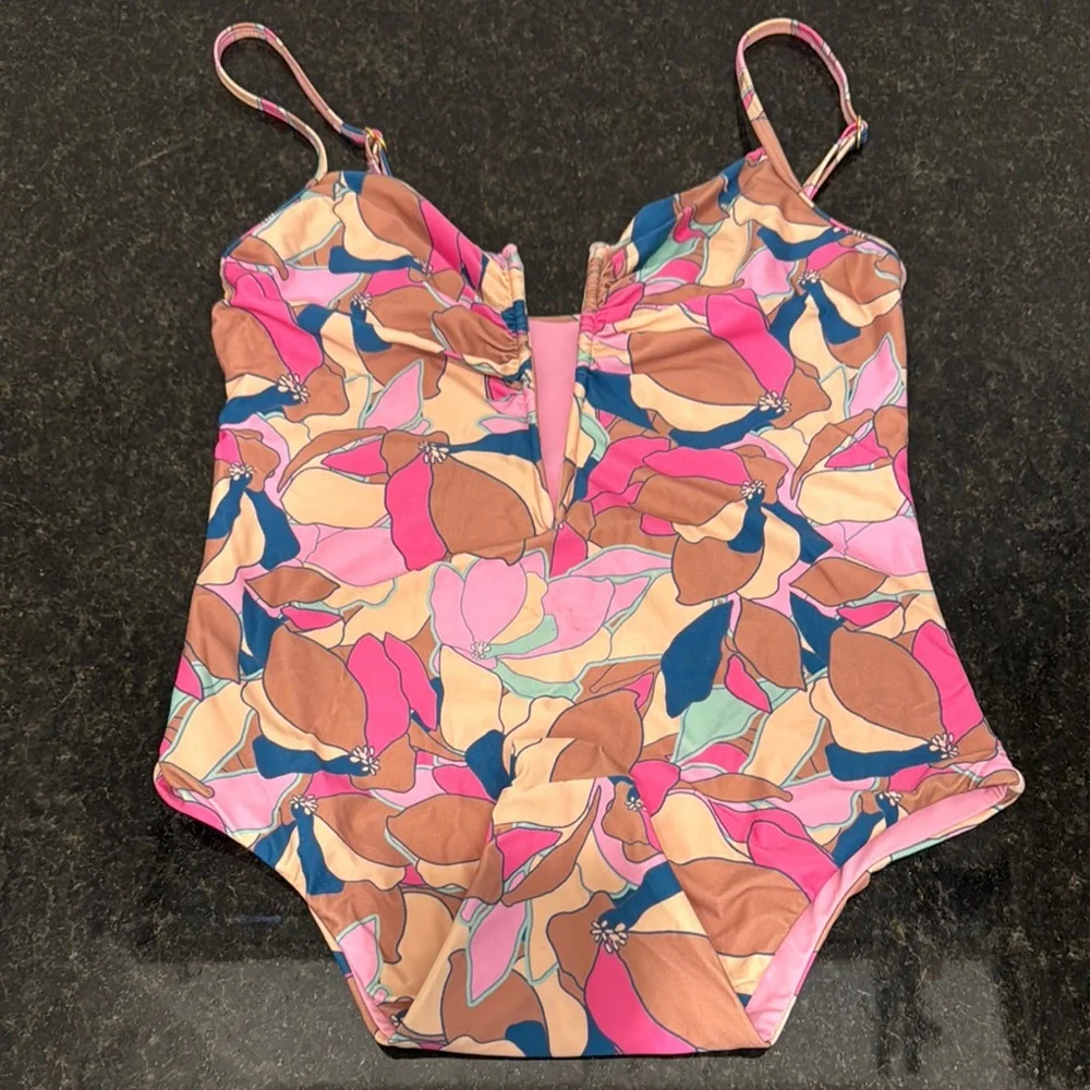Colorful one piece - Picture 1 of 5